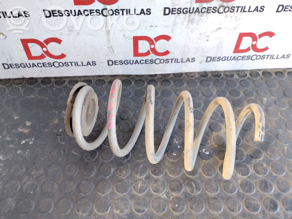 Opel Corsa D Etukierrejousi 