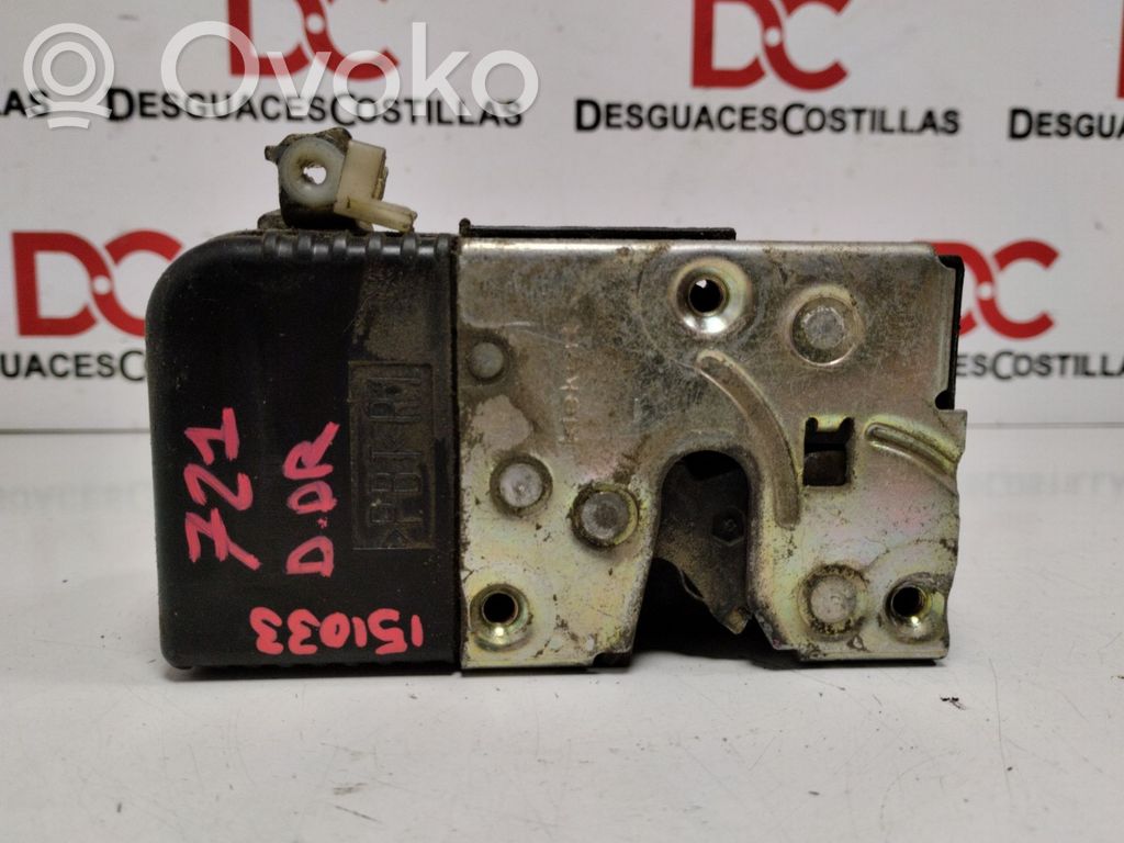 Citroen C5 Front door lock 