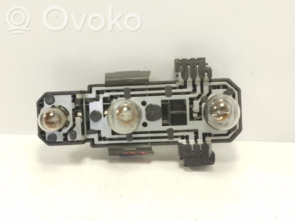 Volvo 940 Galinio žibinto dangtelis (lizdas) 