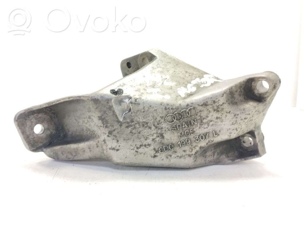 Engine mount bracket   8D0199307L