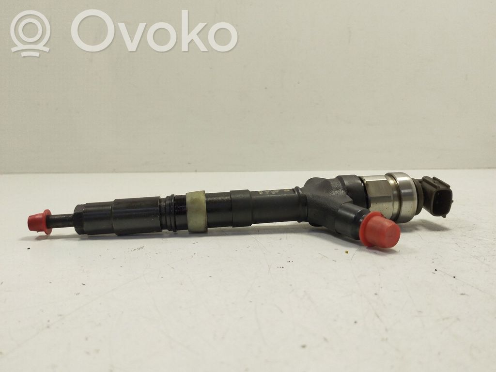 Inyector de combustible   236700G010