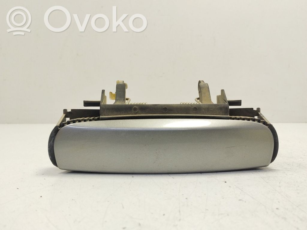 Audi A4 S4 B6 8E 8H Etuoven ulkokahva 