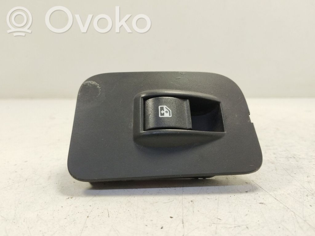 Peugeot Bipper Electric window control switch 