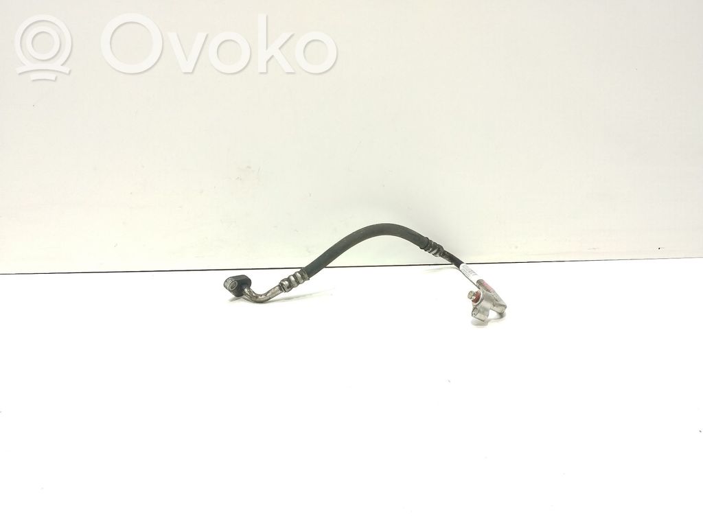 Ford Focus Ilmastointilaitteen putki (A/C) 