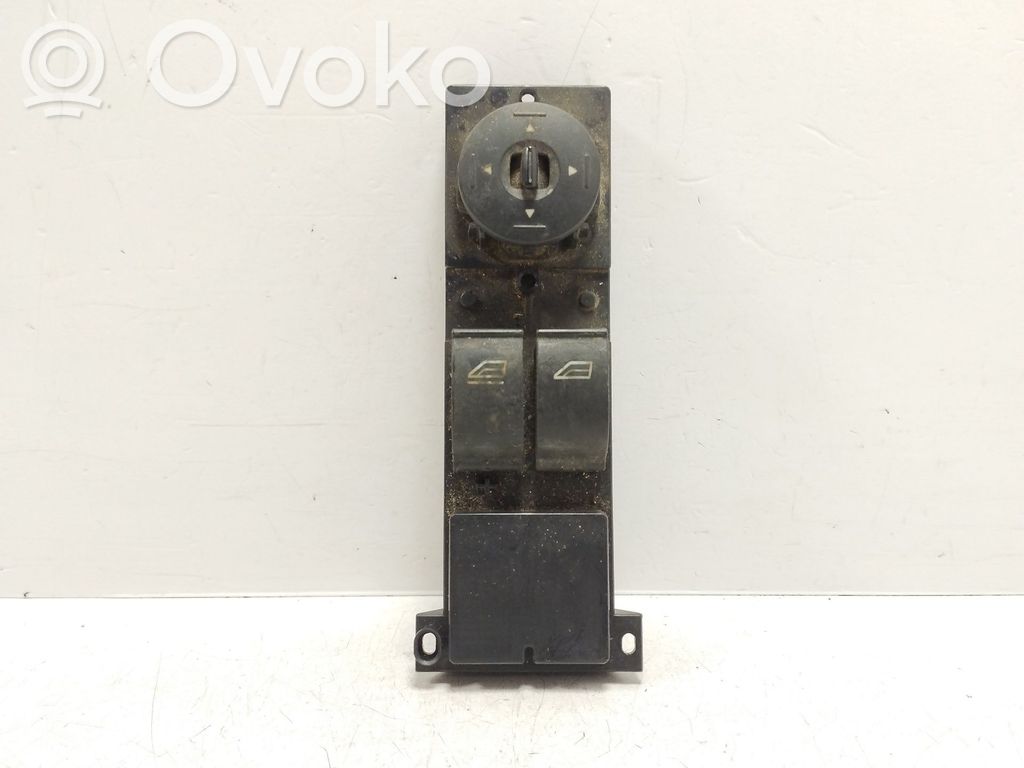 Ford Focus Electric window control switch 