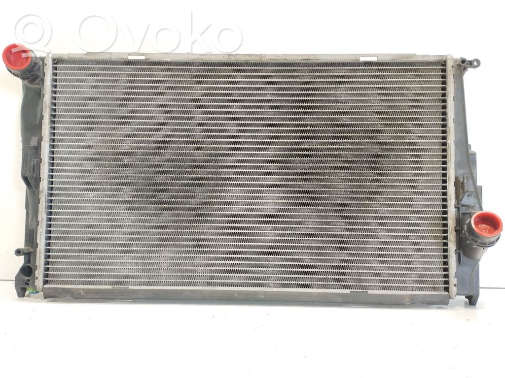 BMW 1 E81 E87 Aušinimo skysčio radiatorius 
