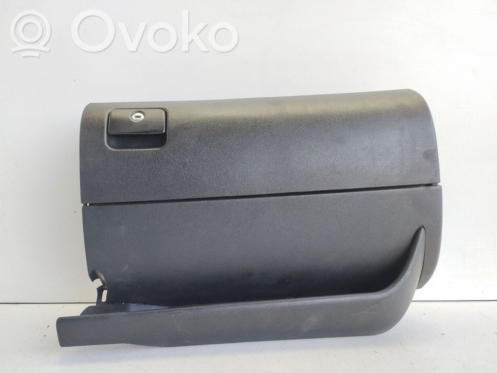 Guantera   1M1857095N