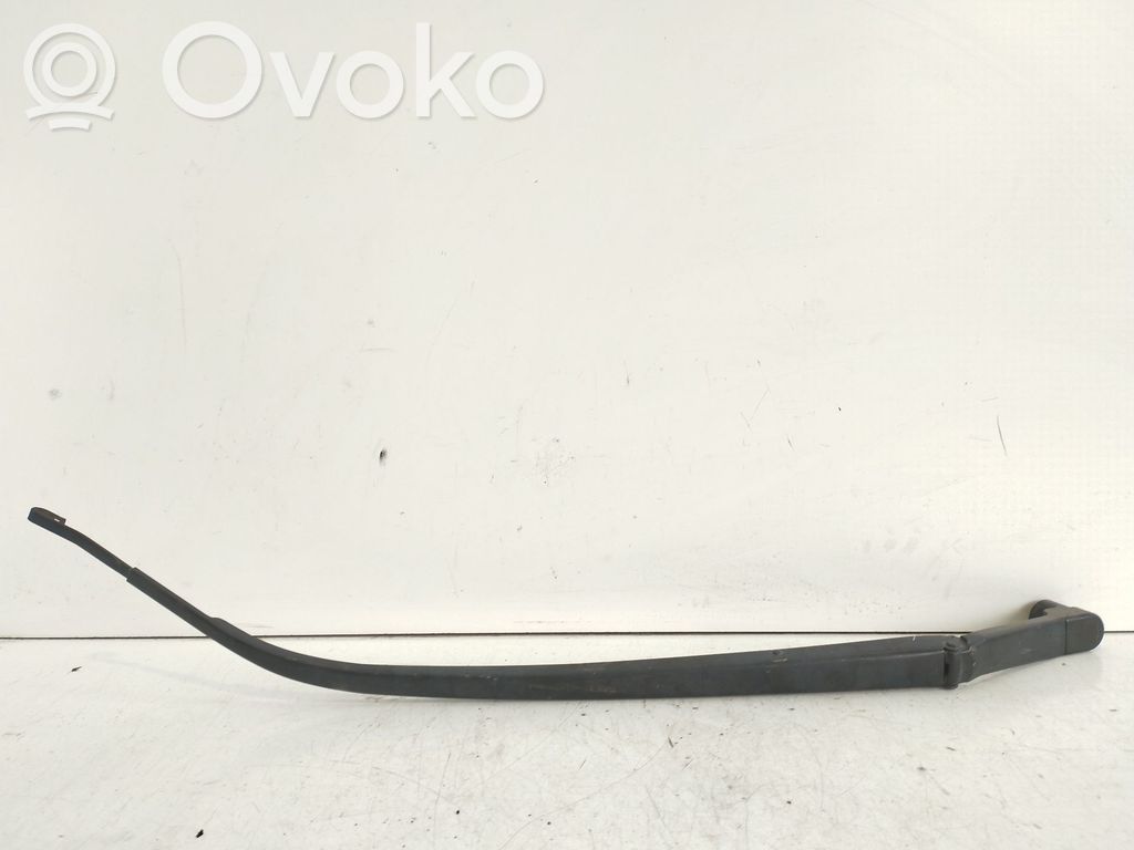 Mazda CX-7 Front wiper blade arm 