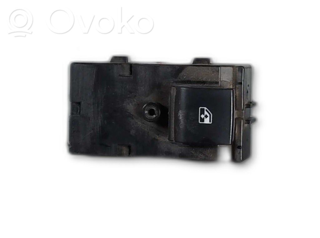 Chevrolet Cruze Electric window control switch 