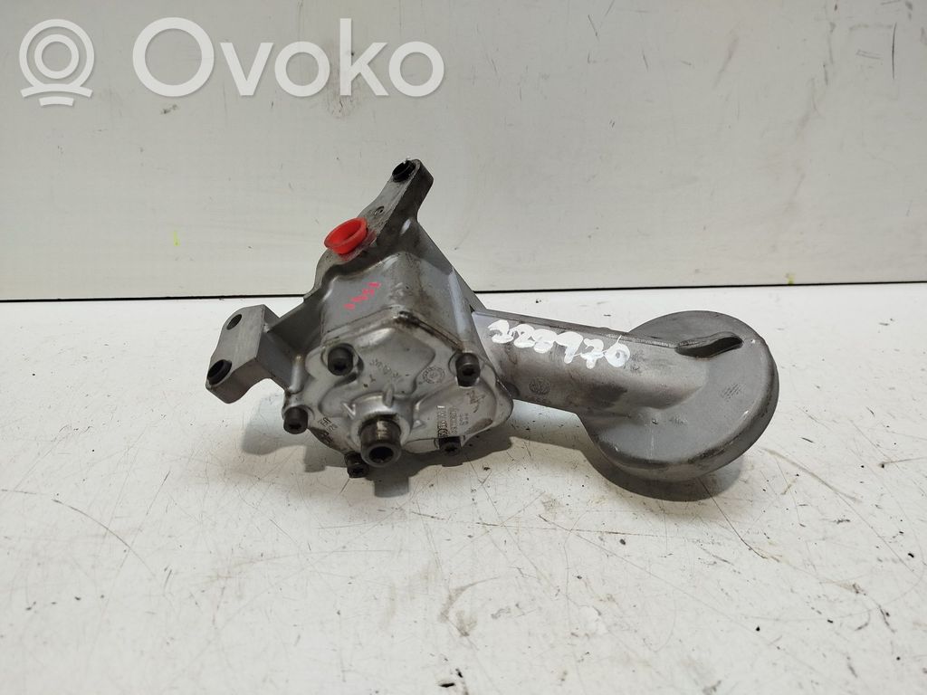 Audi A6 S6 C6 4F Öljypumppu 