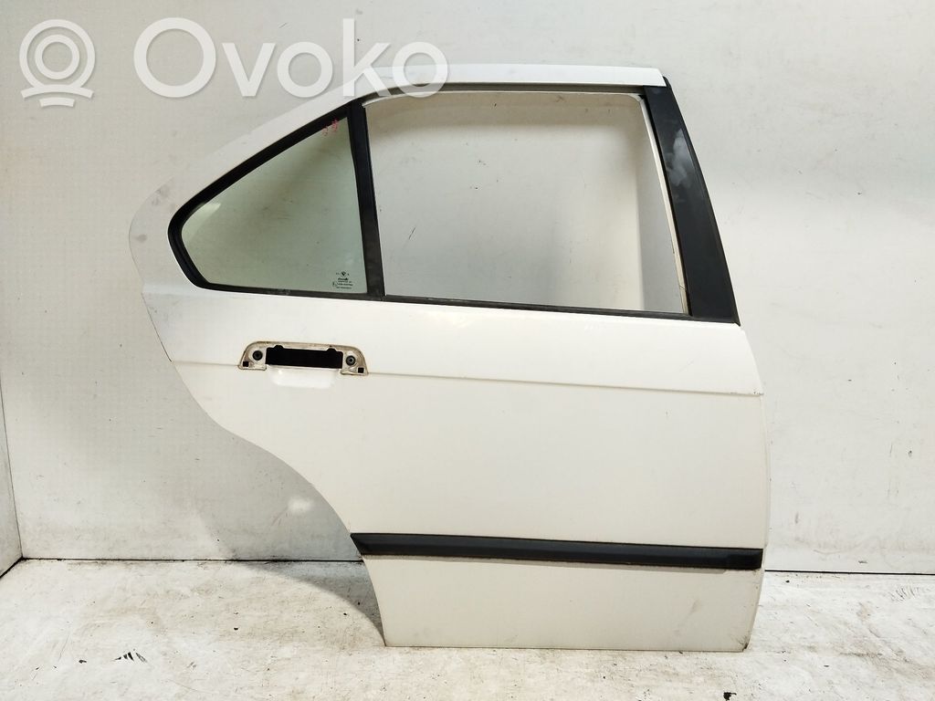 BMW 3 E30 Galinės durys 