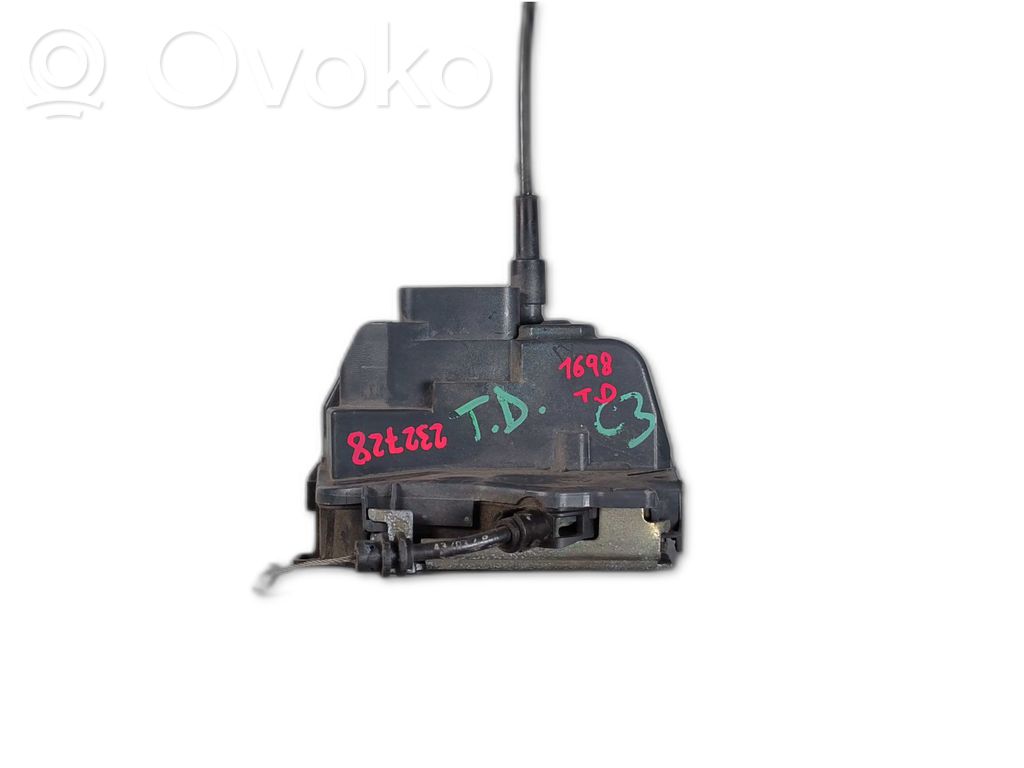 Citroen C3 Aizmugurē slēdzene 