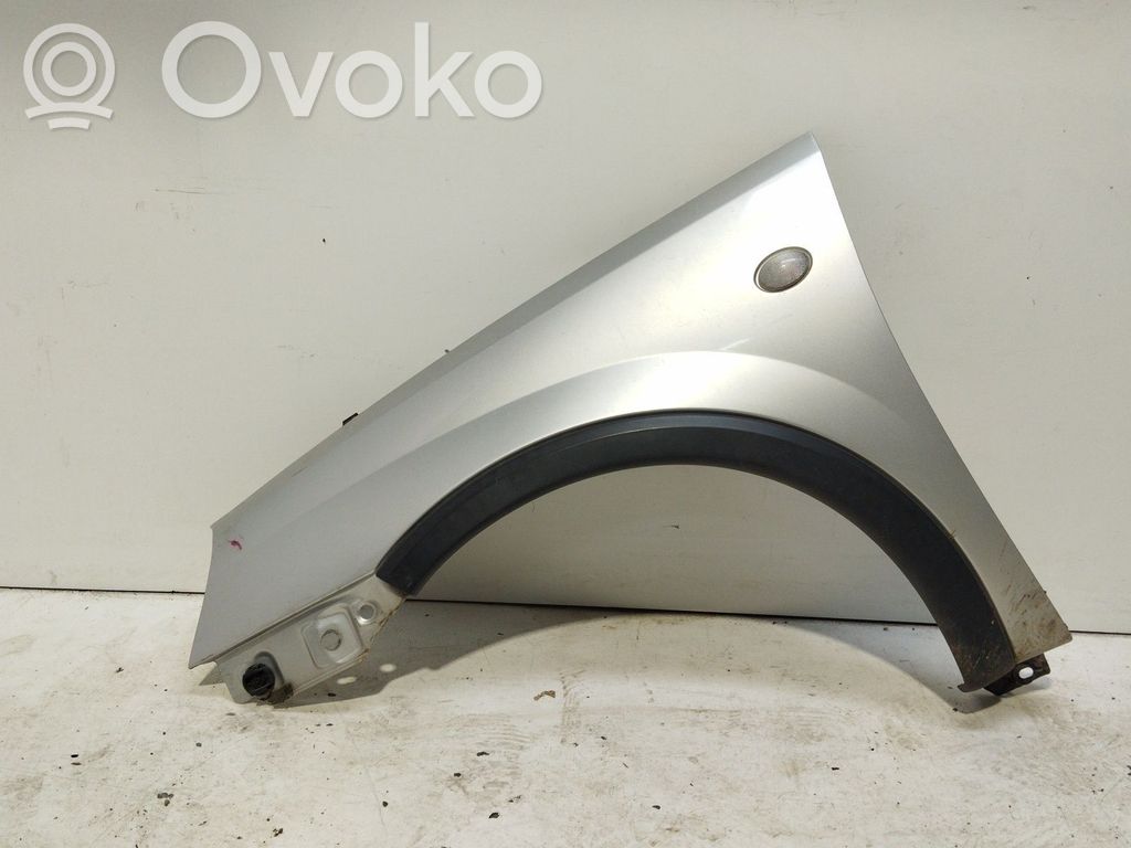 Opel Corsa C Sparnas 