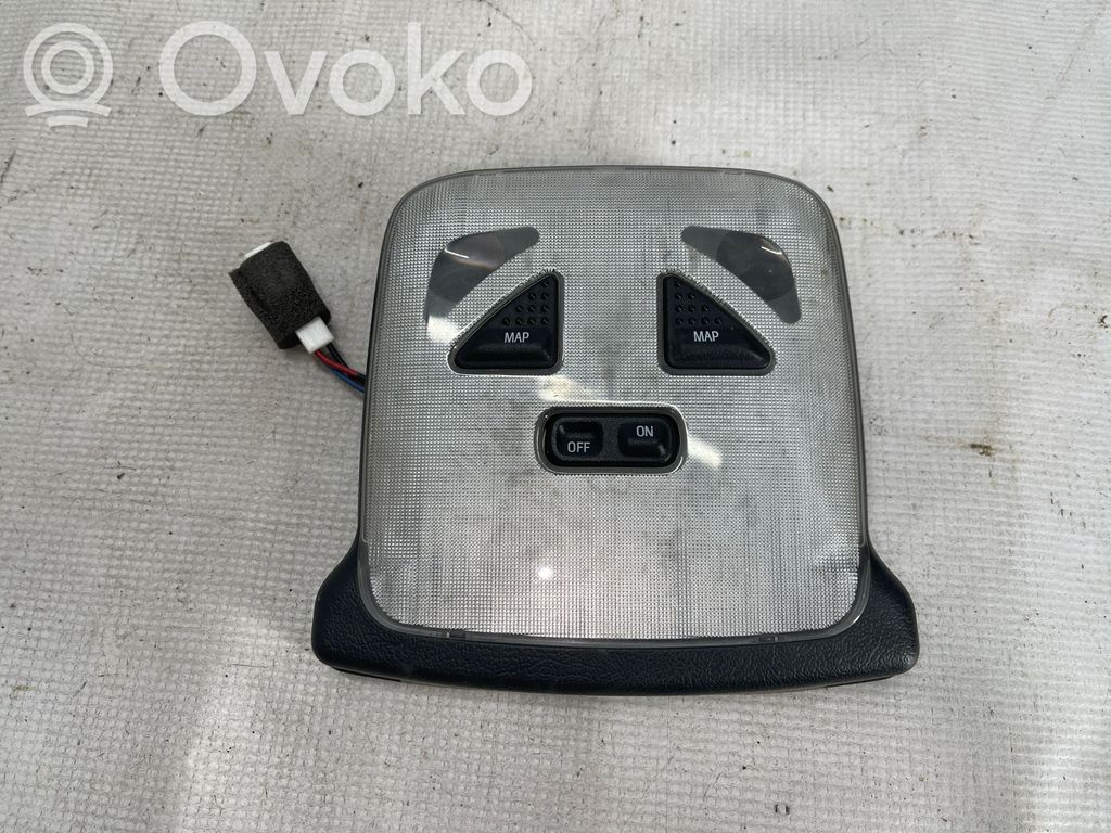 Front seat light   3K04