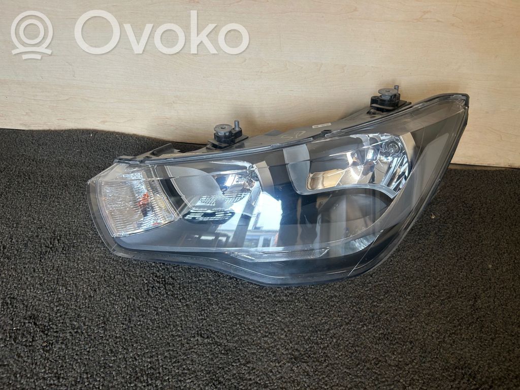 Audi A1 Headlight/headlamp 