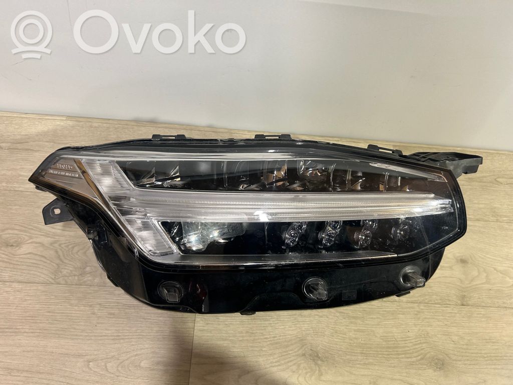 Volvo XC90 Scheinwerfer 