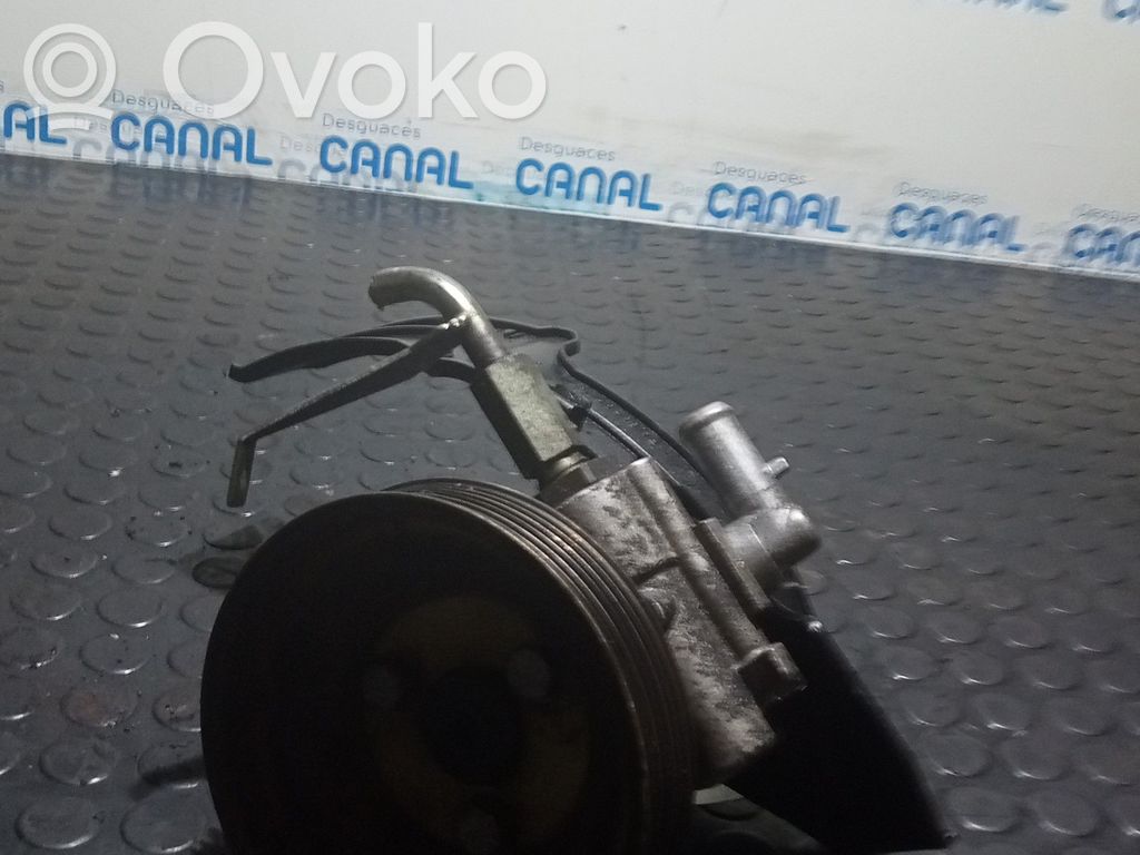 Alfa Romeo 156 Ohjaustehostimen pumppu 