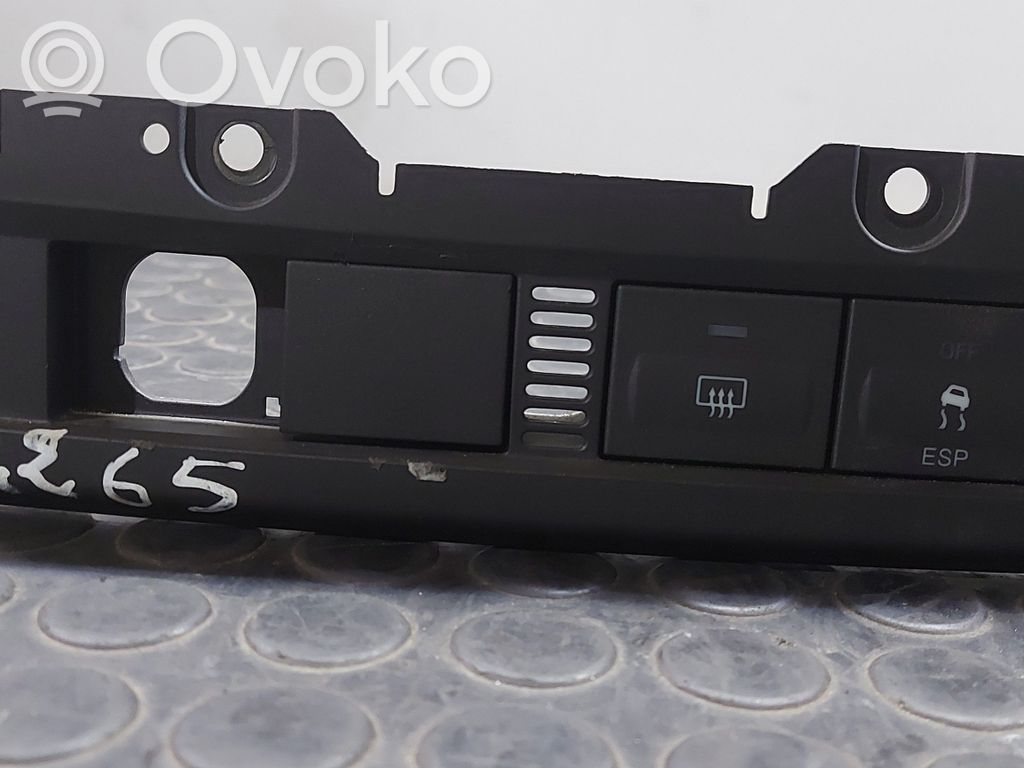 Ford Focus Multifunctional control switch/knob 