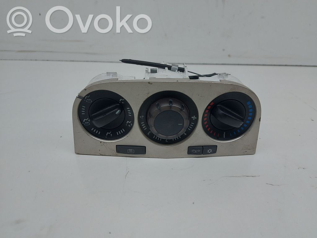 Opel Corsa D Climate control unit 