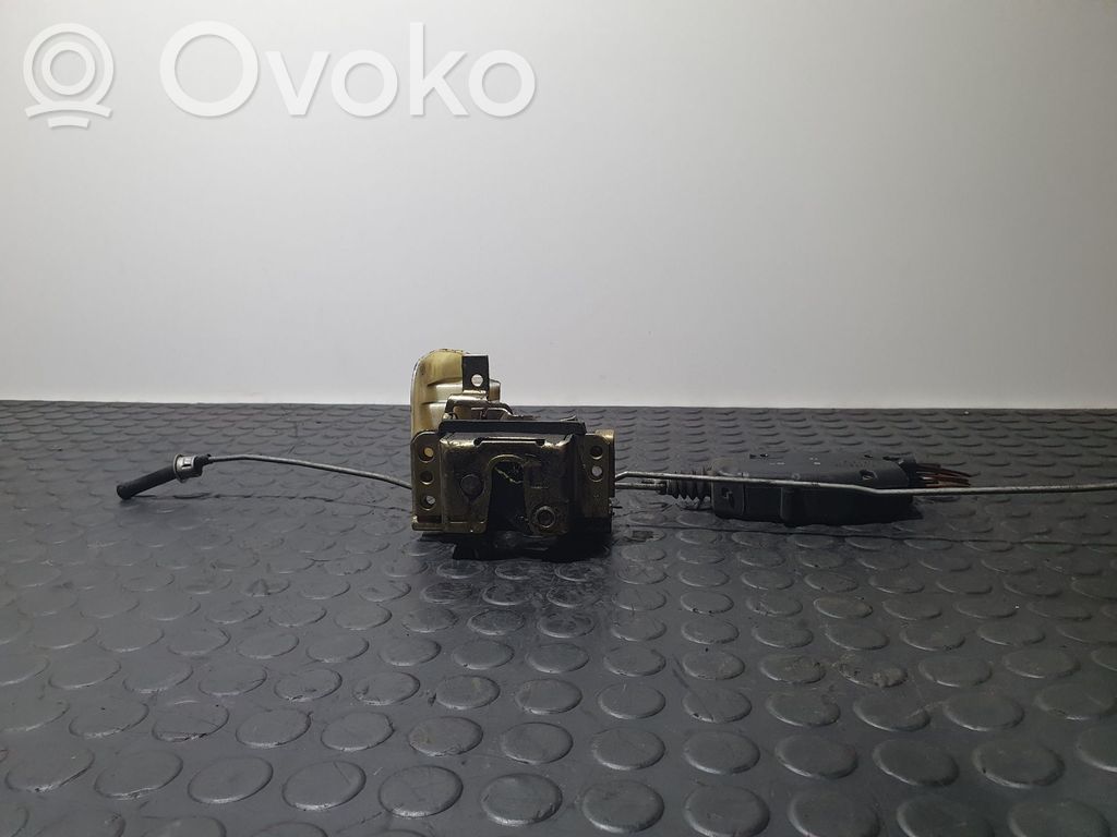 Opel Kadett E Front door lock 