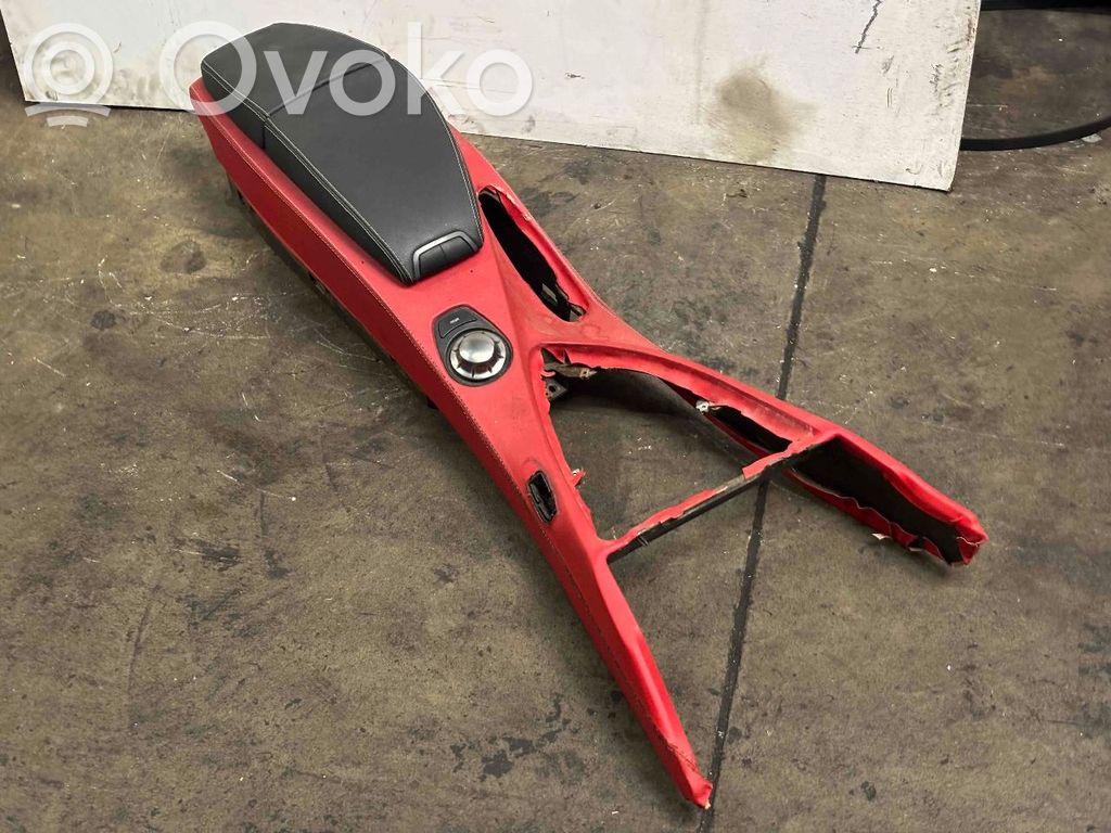 Armrest   7072737