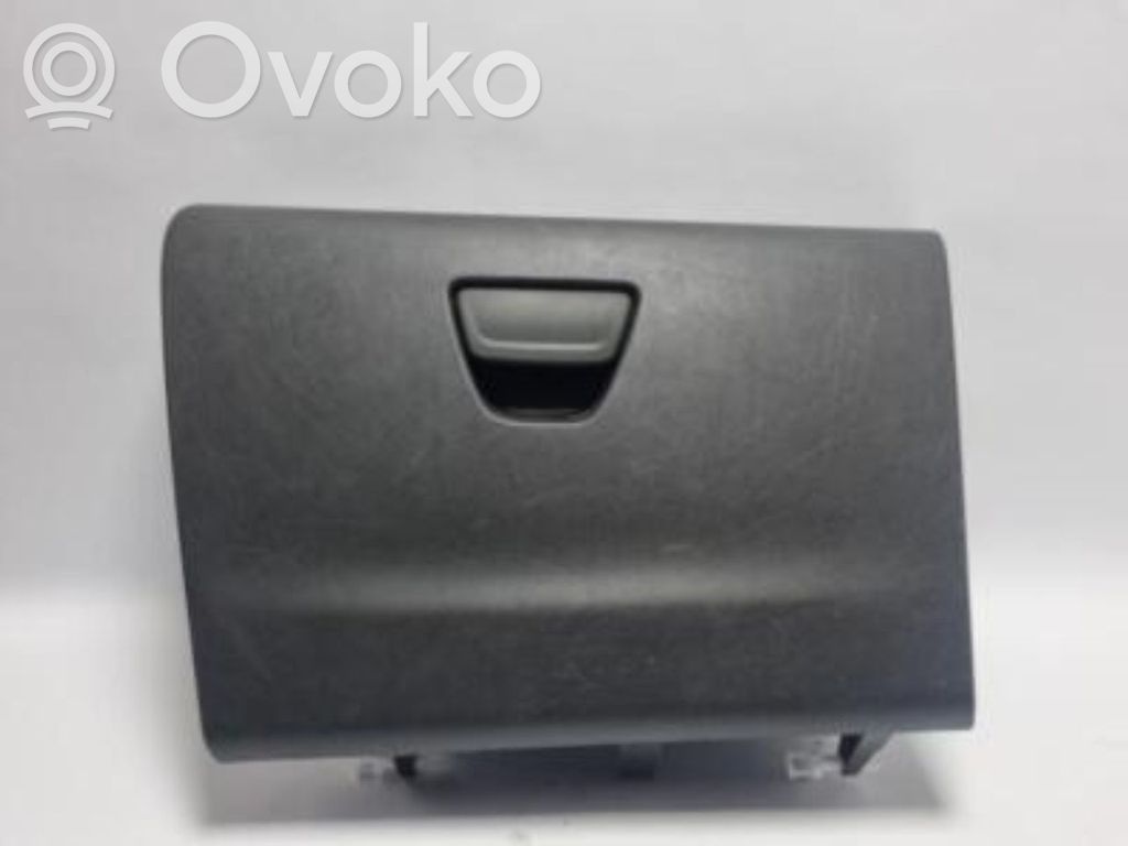 Hansikaslokerosarja   E3B5A06010A