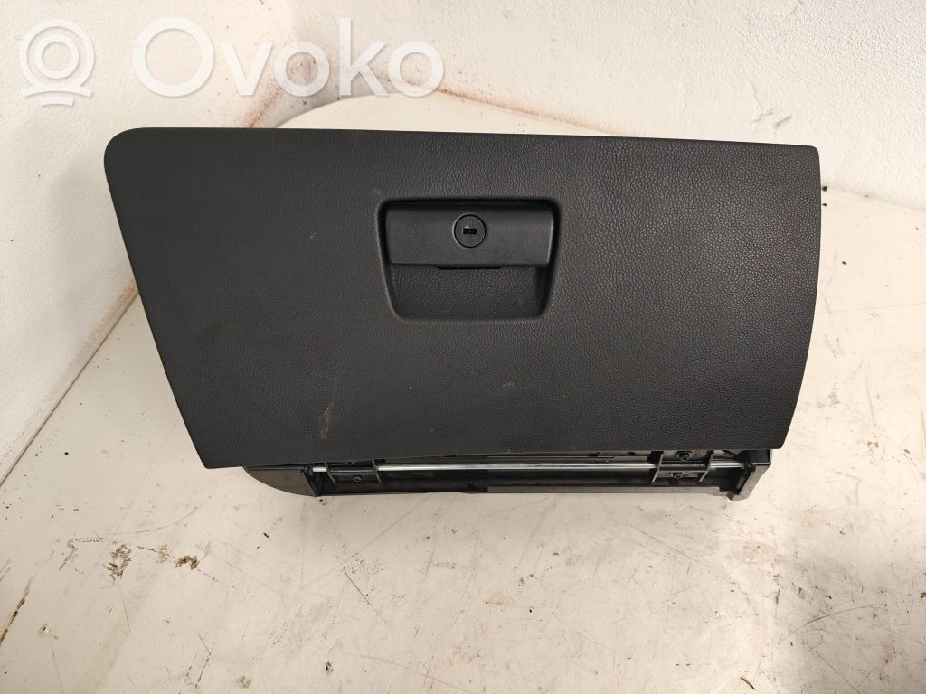 Glove box   7075477,15493,3456789012
