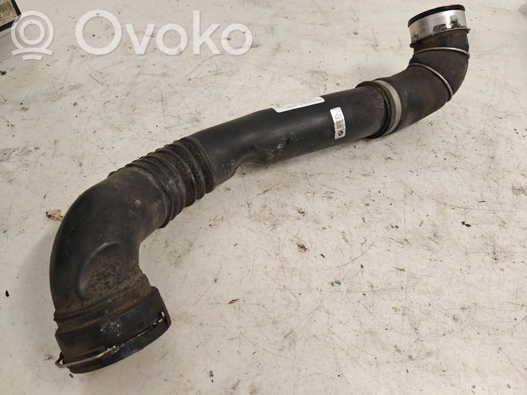 Intercooler hose/pipe   7798440