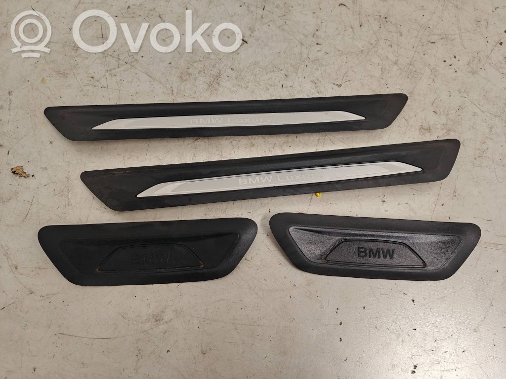BMW 2 F45 Priekšējā sliekšņa dekoratīvā apdare (iekšējā) 