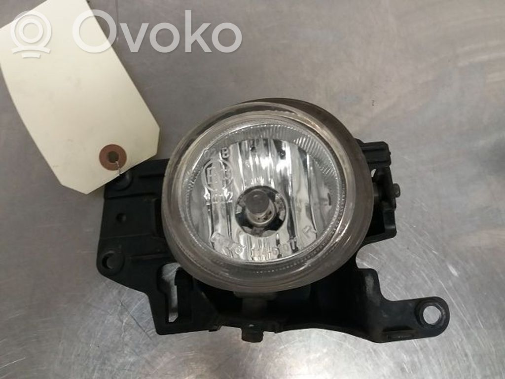 Mazda Premacy Miglas lukturis priekšā 