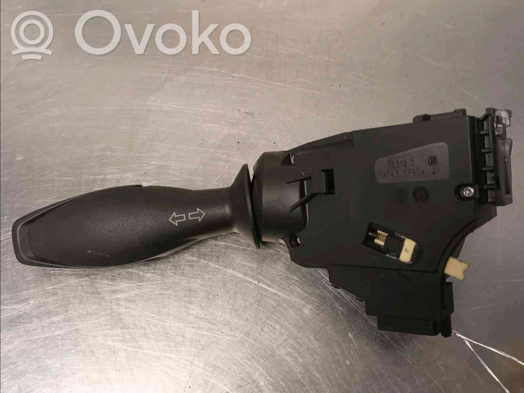 Ford Fiesta Lenkstockschalter Kombischalter Blinkerhebel / Lichthebel 