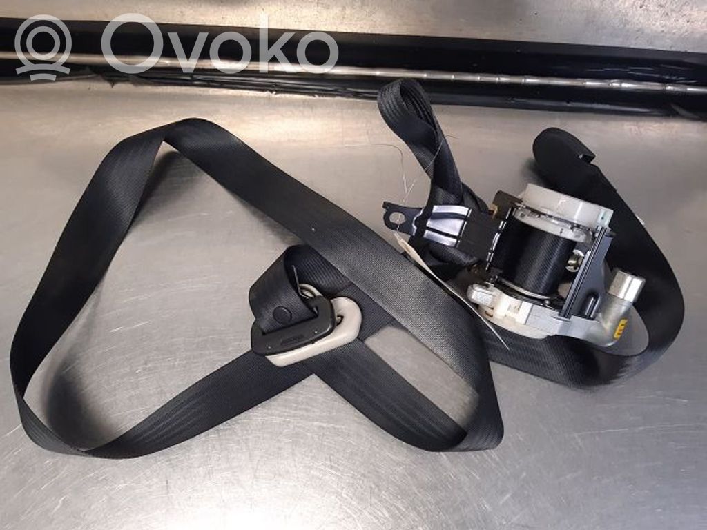 Mazda 2 Front seatbelt 