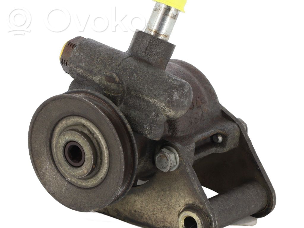 Peugeot 205 Power steering pump 