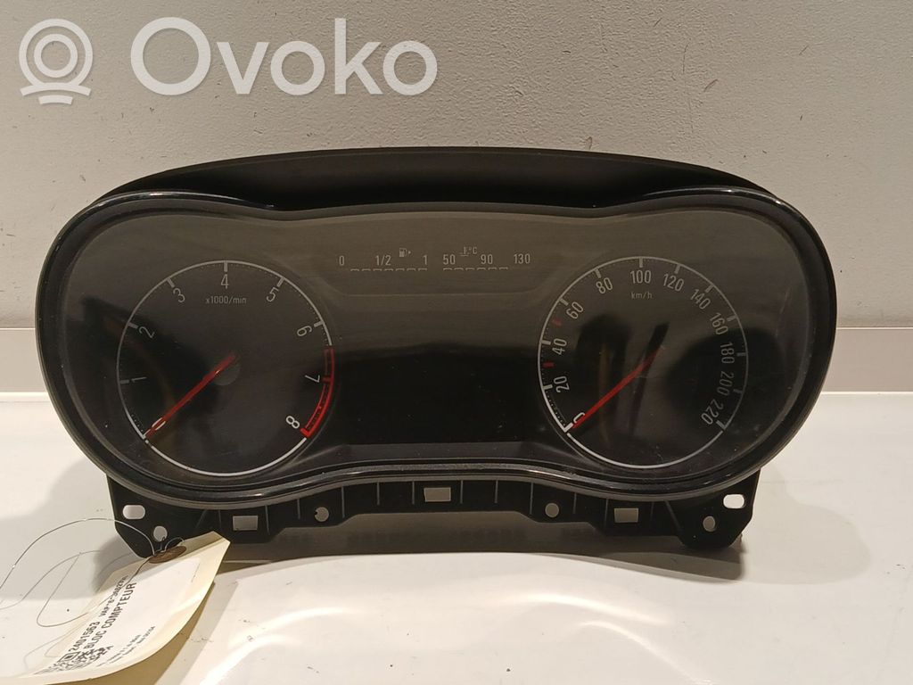Opel Corsa E Spidometrs (instrumentu panelī) 