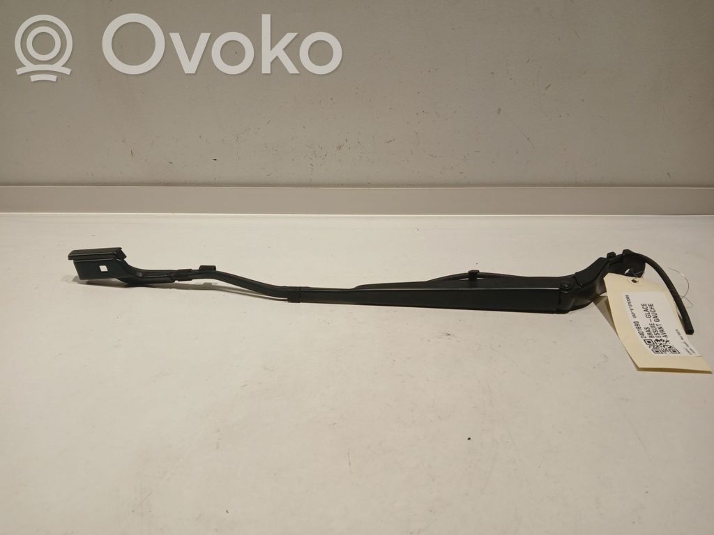 Renault Megane E-Tech Front wiper blade arm 