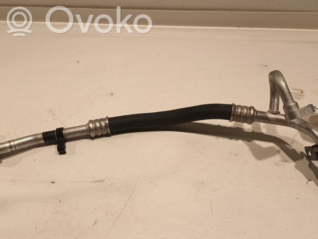 Renault Megane E-Tech Ilmastointilaitteen putki (A/C) 