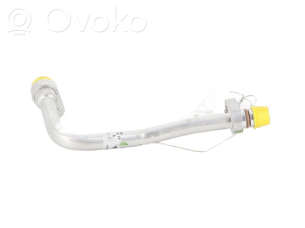 Renault Megane E-Tech Ilmastointilaitteen putki (A/C) 