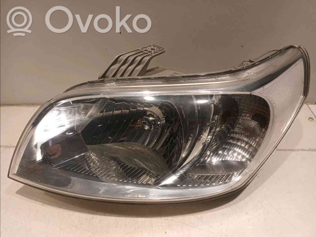 Chevrolet Aveo Headlight/headlamp 