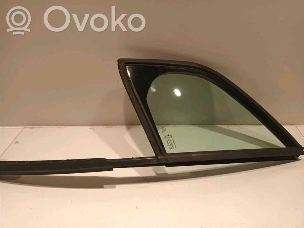 Citroen C3 Rear side window 