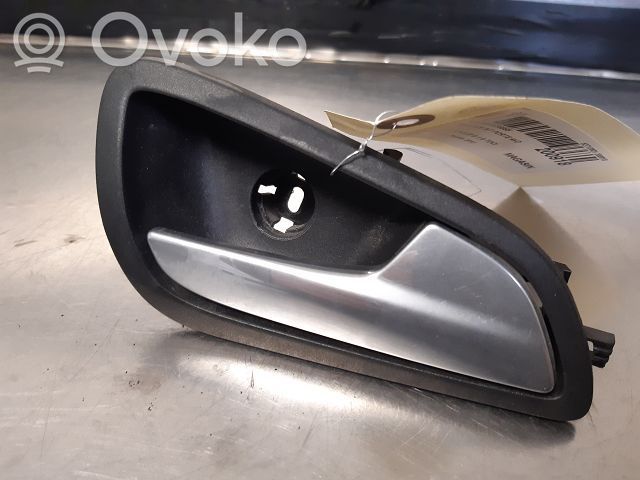 Ford Focus Front door interior handle 