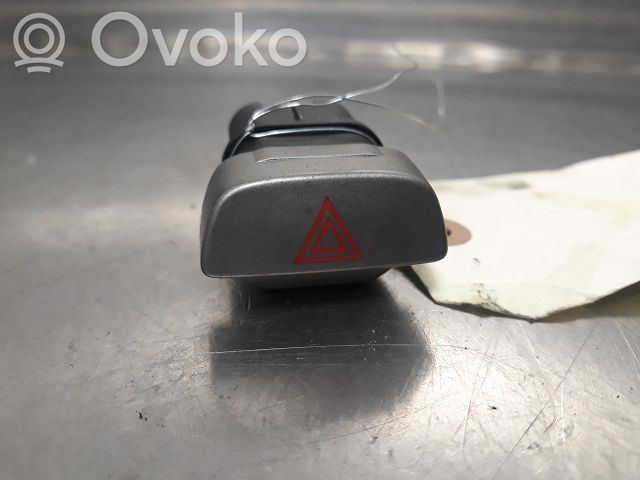 Ford Focus Botón interruptor de luz de peligro 