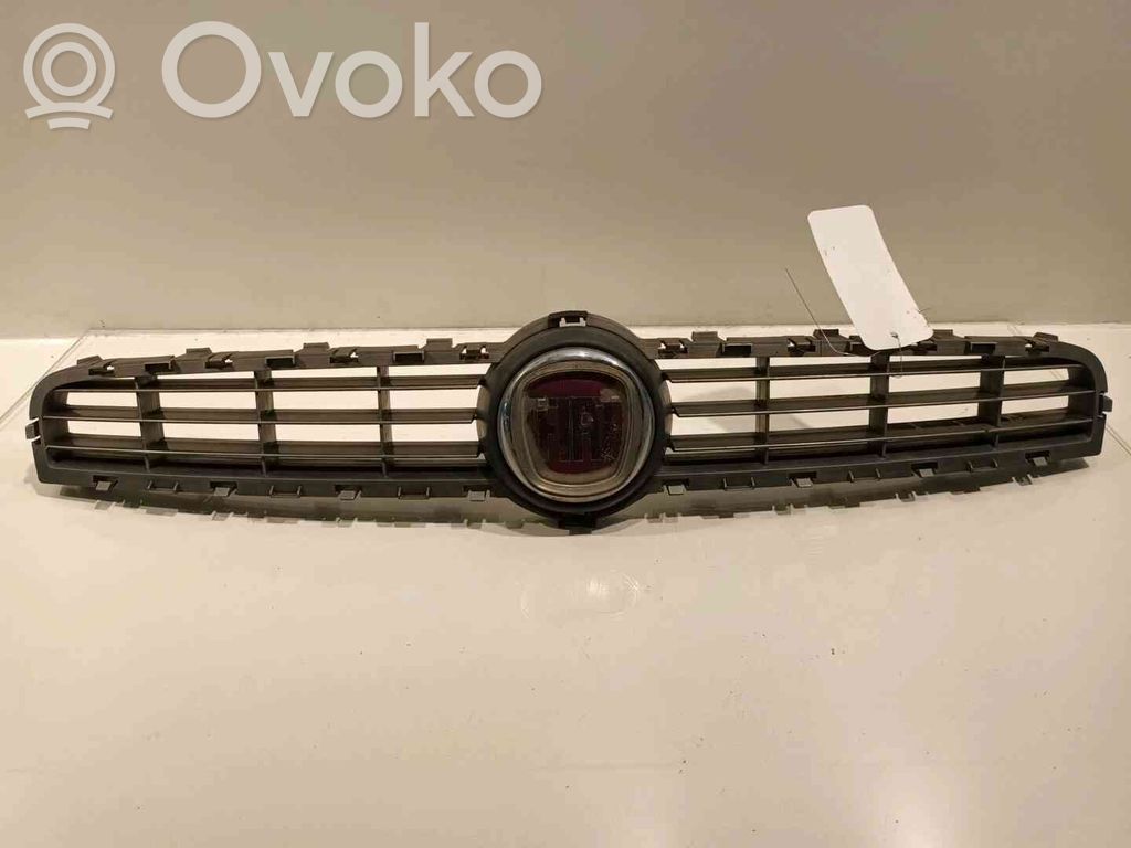 Fiat Bravo Etupuskurin ylempi jäähdytinsäleikkö 