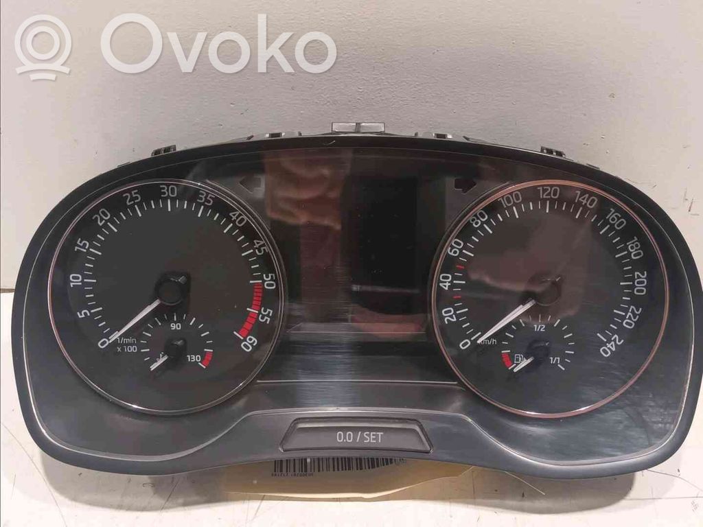 Skoda Fabia Mk3 (NJ) Licznik / Prędkościomierz 