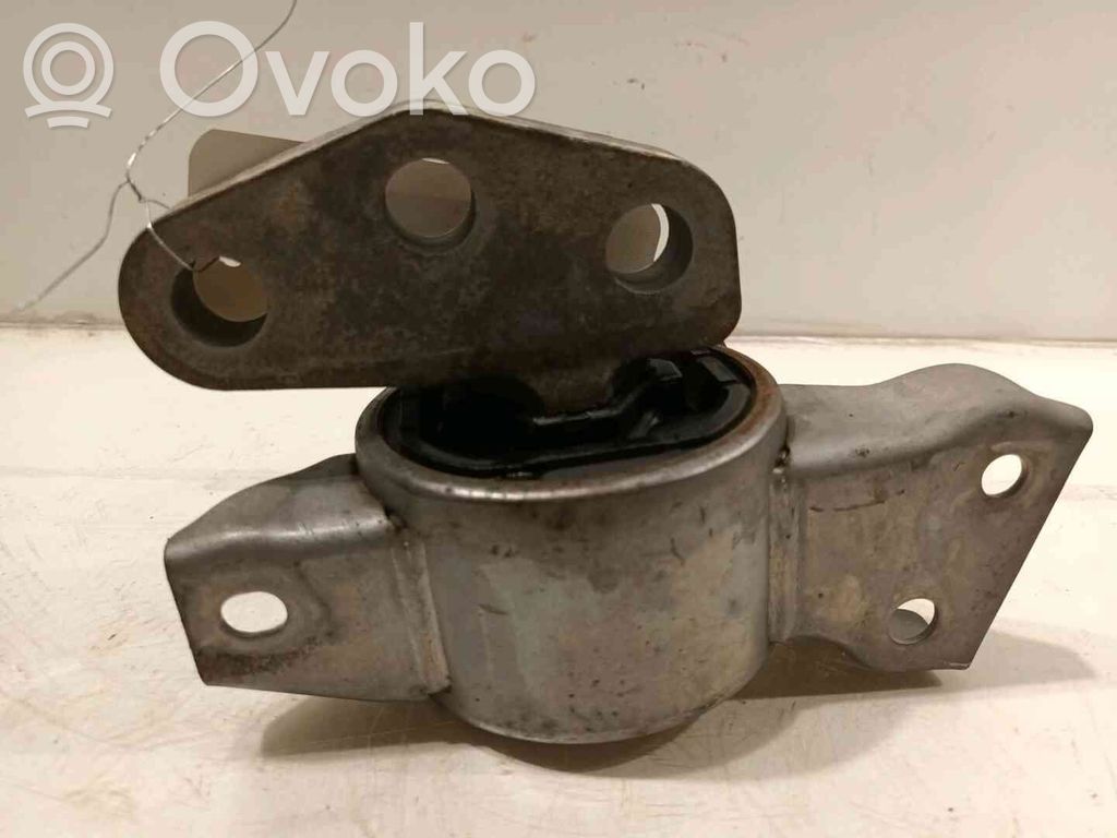 Opel Corsa E Engine mounting bracket 
