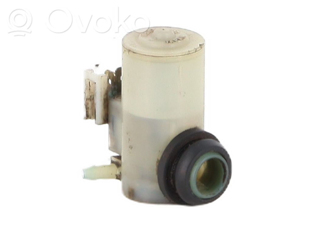 Suzuki Swift III Windscreen/windshield washer pump 