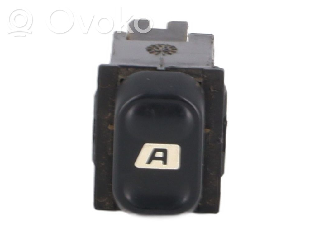 Citroen Berlingo Electric window control switch 