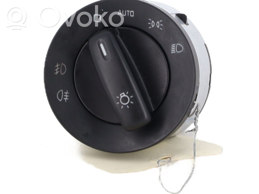 Skoda Yeti (5L) Interruptor de luz 