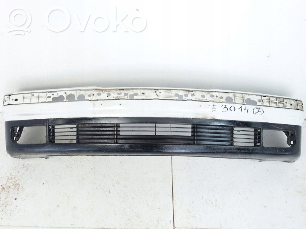 BMW 5 E39 Priekinis bamperis 