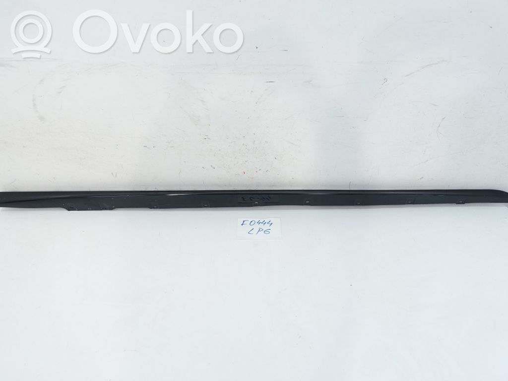 BMW 1 F40 Sill 