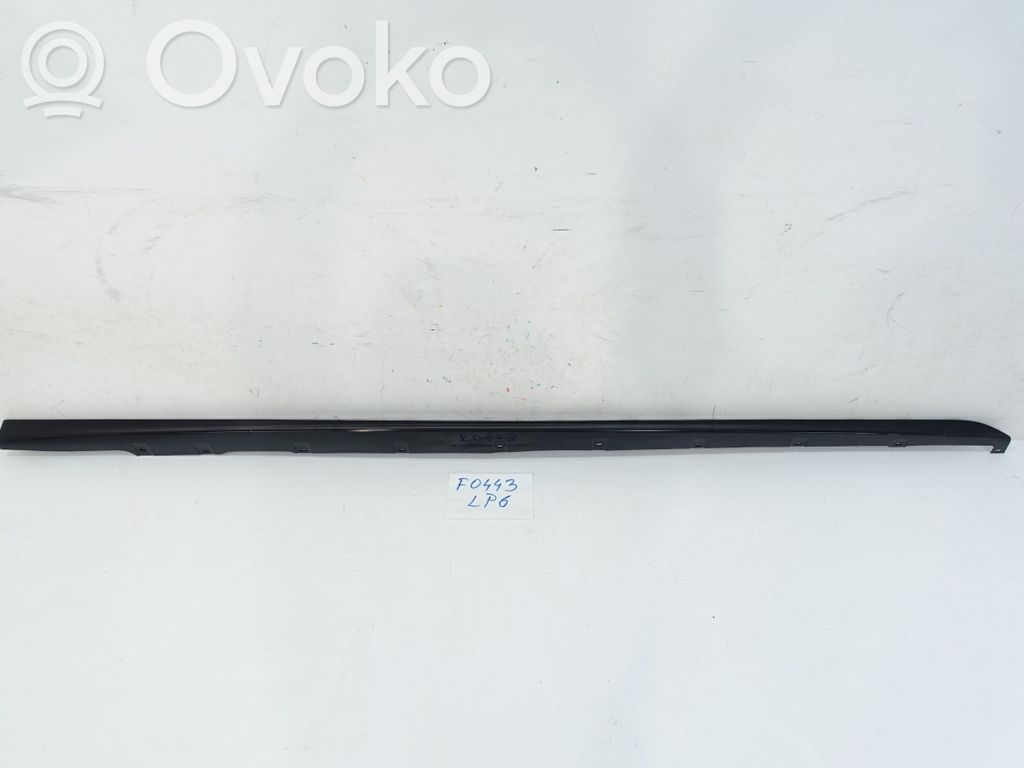 BMW 1 F40 Sill 